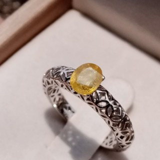 輝く黄金色のサファイアリング（スターリングシルバー製）