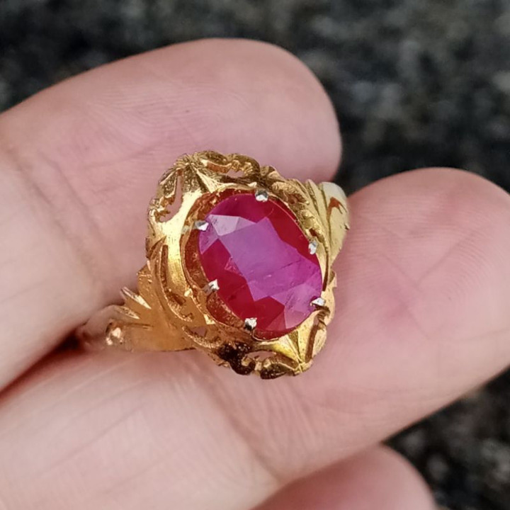 ヴィンテージ ビルマ産ルビーリング | サイズ54 | 宝石サイズ 6x8mm