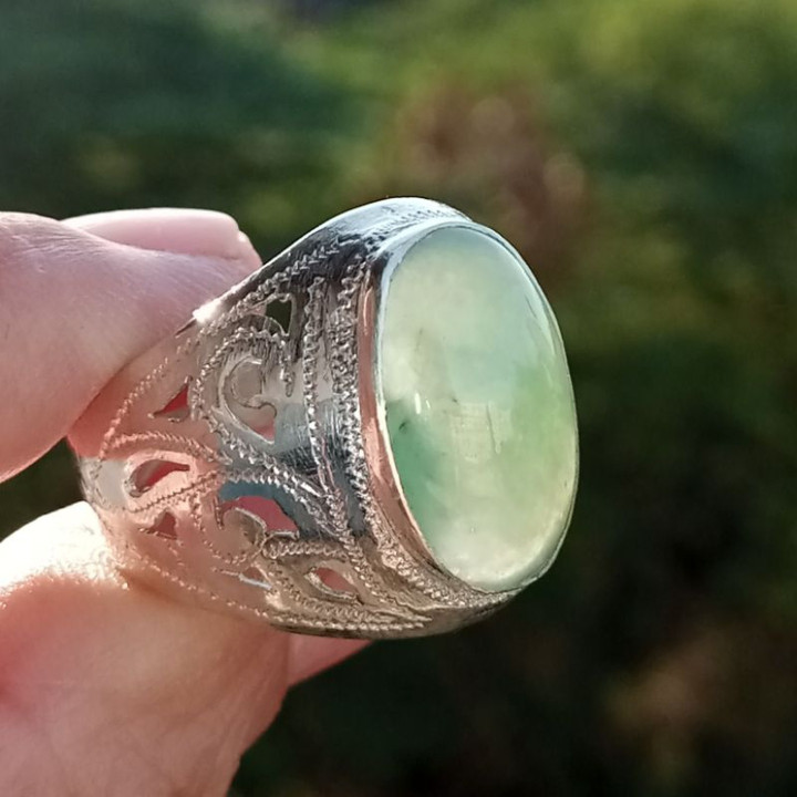 本物のビルマ産翡翠シルバーリング | サイズ57
