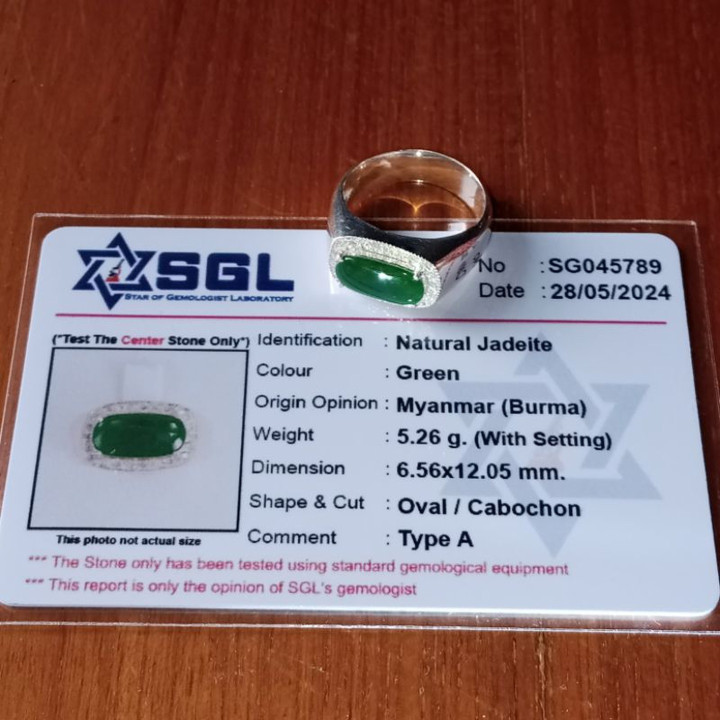 本物のビルマ産翡翠リング | サイズ58 | 925シルバー