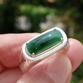 本物のビルマ産翡翠リング | 925スターリングシルバー製サドルシャフト