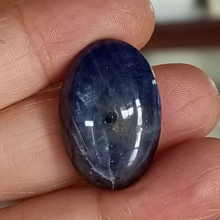 비가열 처리된 미얀마산 블루 스타 사파이어 (41.10ct)