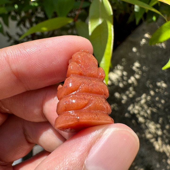 本物の翡翠とサンストーンのガネーシャ像 - 成功への祝福