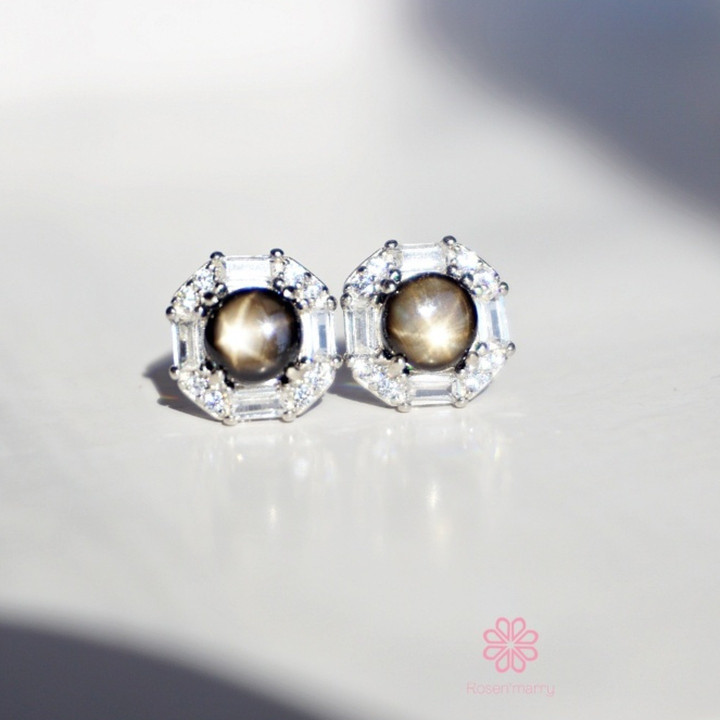 ブラックスタースターサファイアスタッドピアス｜925スターリングシルバー｜幸運