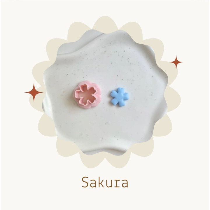 粘土カッター型を使って素敵な花のイヤ​​リングを作ろう