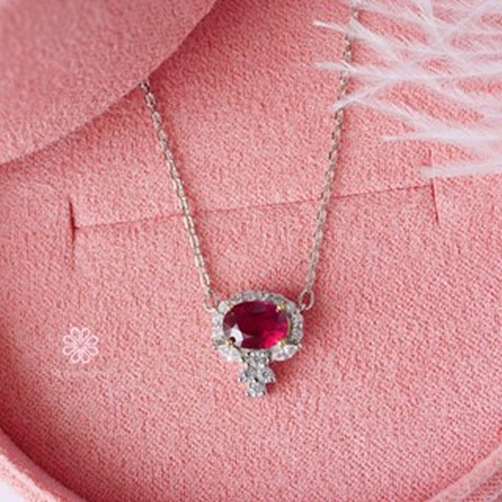 本物のルビーとスターリングシルバーのネックレス | Rosen'marry RN073