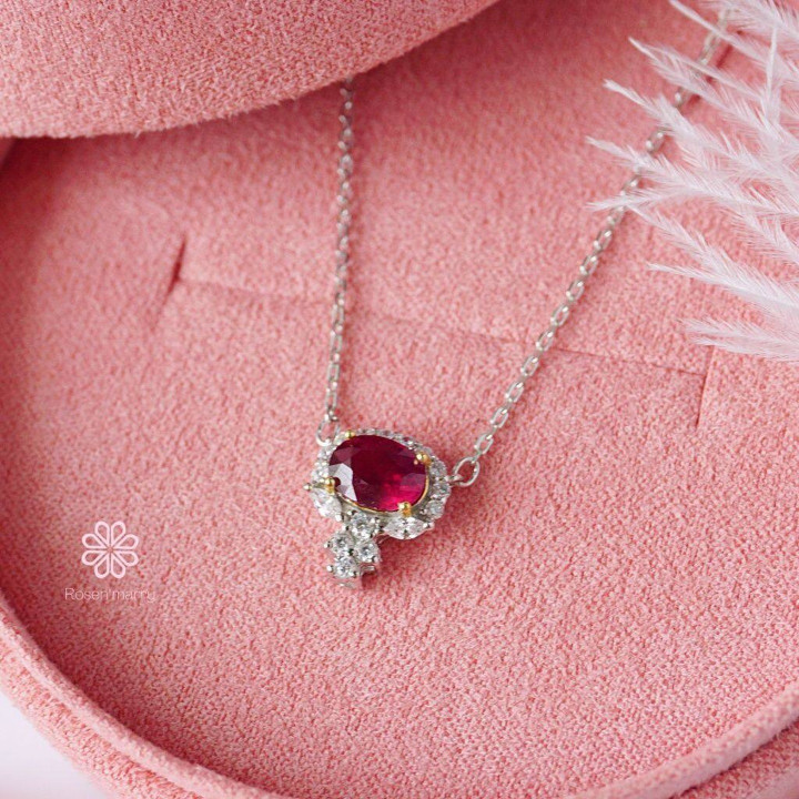 本物のルビーとスターリングシルバーのネックレス | Rosen'marry RN073