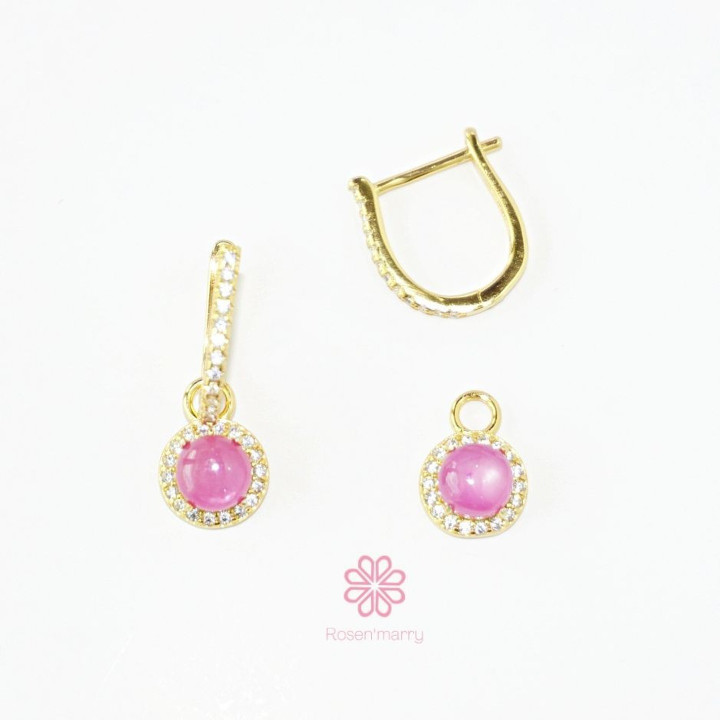 本物のルビーとスターリングシルバーのイヤリング（金メッキ）