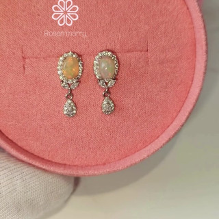 本物のオパールを使用したドロップピアス | 925スターリングシルバー