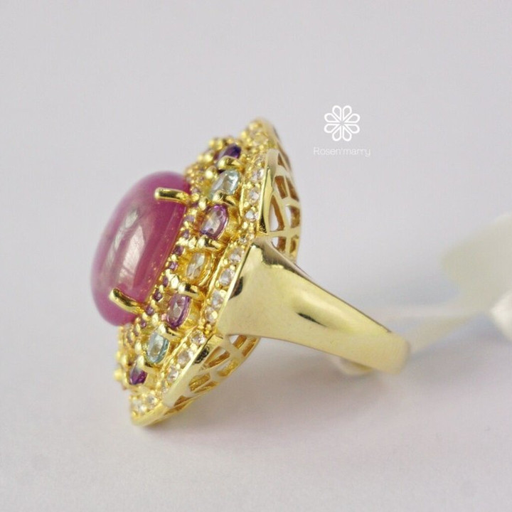 輝くルビーと宝石のリング（スターリングシルバーに金メッキ）