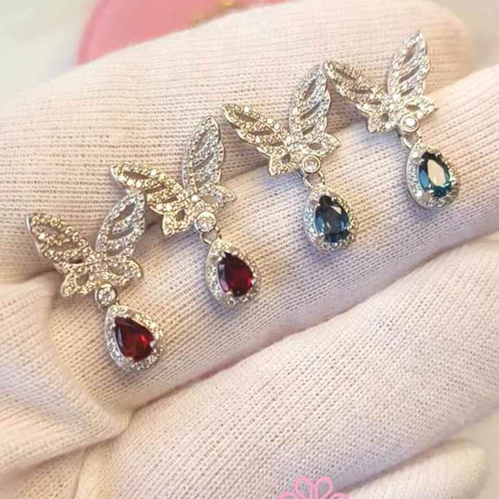 ロンドントパーズ ダングルピアス | 925スターリングシルバーと天然宝石