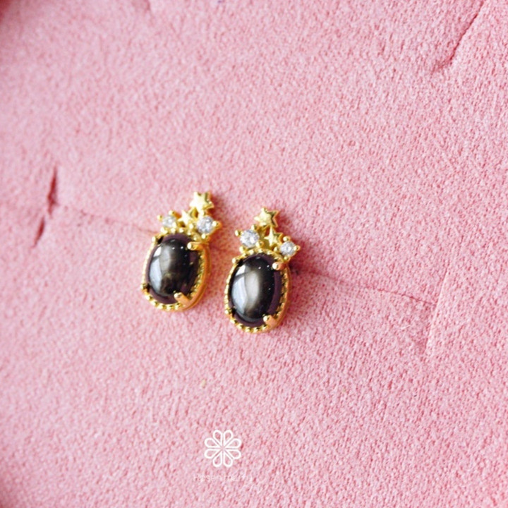 ブラックスタースターサファイアスタッドピアス｜スターリングシルバー＆ゴールドメッキ