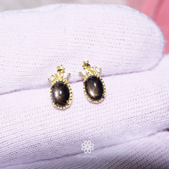 ブラックスタースターサファイアスタッドピアス｜スターリングシルバー＆ゴールドメッキ