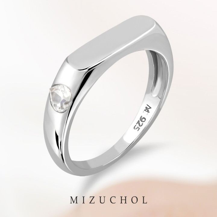 スターリングシルバー ホワイトトパーズ Loved Word リング