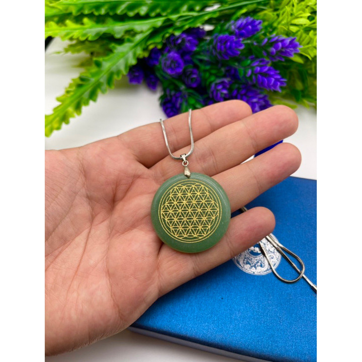 アベンチュリンの生命の花ペンダント - ハートチャクラヒーリング
