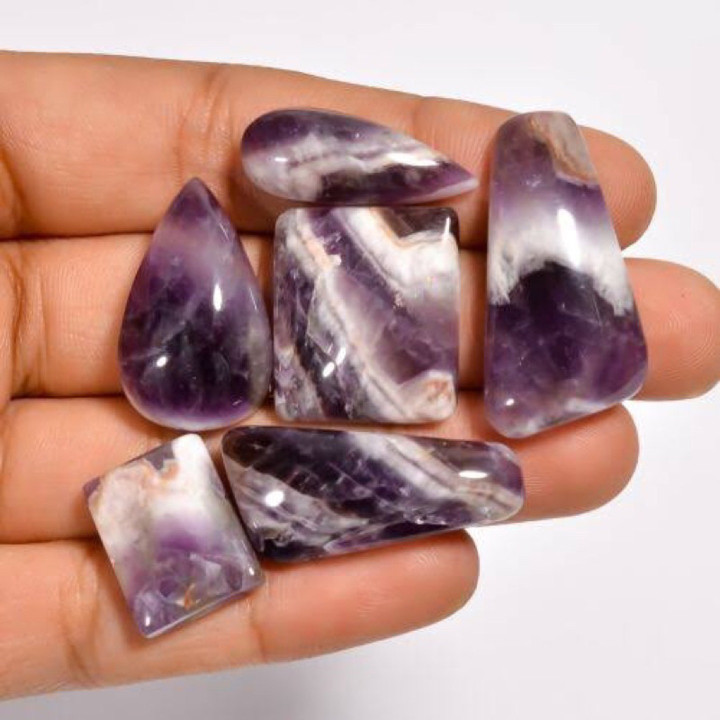アメジストシェブロンカボション - 天然、高品質、ジュエリー製作に最適