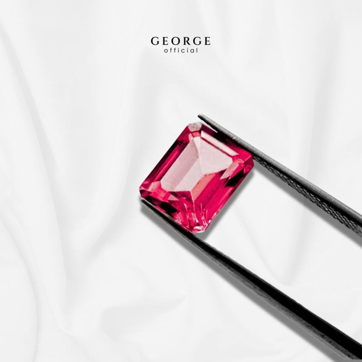 エメラルドカットのルビー宝石 | ジョージジュエリー社製、本物のGGRBE